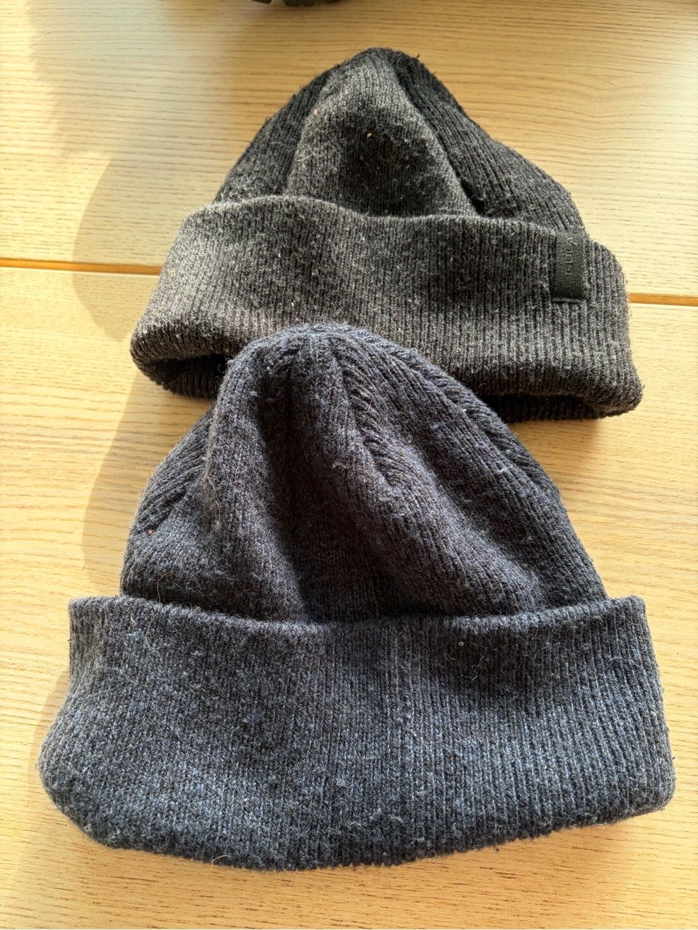 Bundle bula Men's merino wool Charcoal Knit Cuffed Beanie - Classic Winter Hat